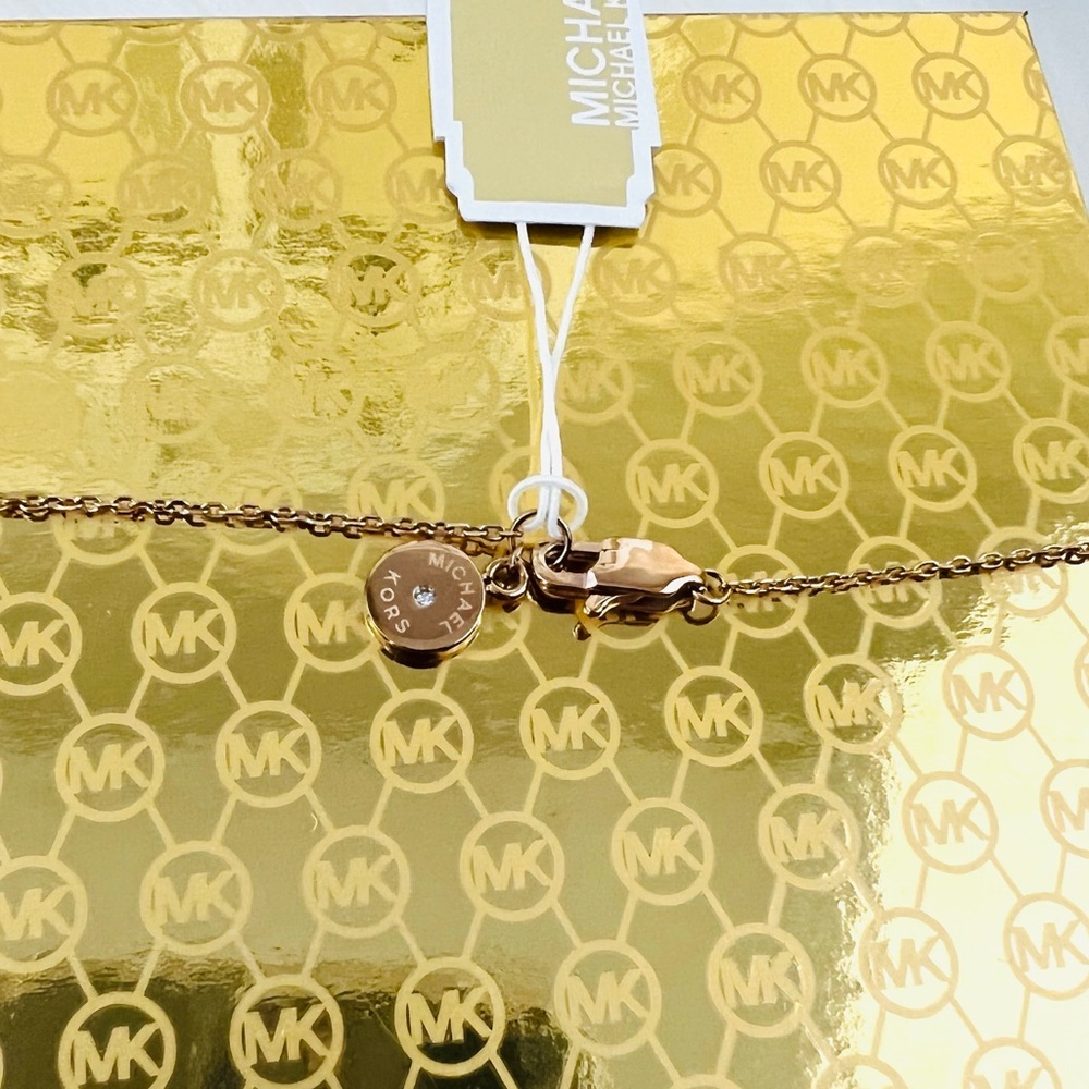 Michael Kors Pendant Necklace Rose Gold - Picture 6 of 7